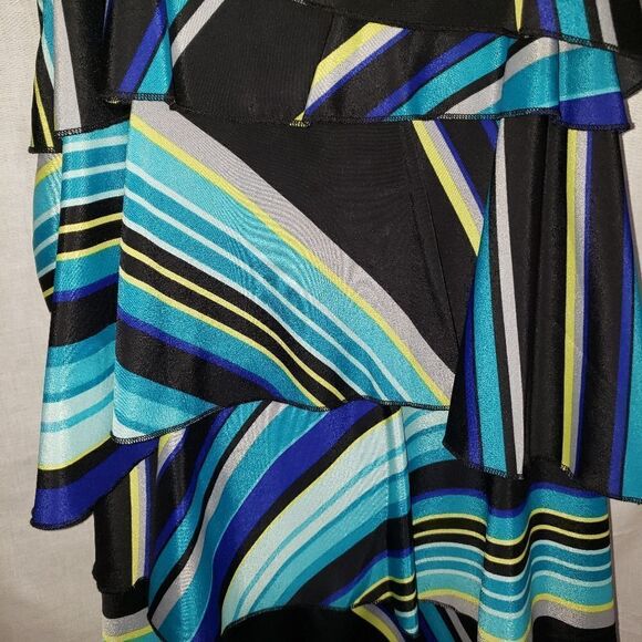 Worthington Blouse - Picture 2 of 5